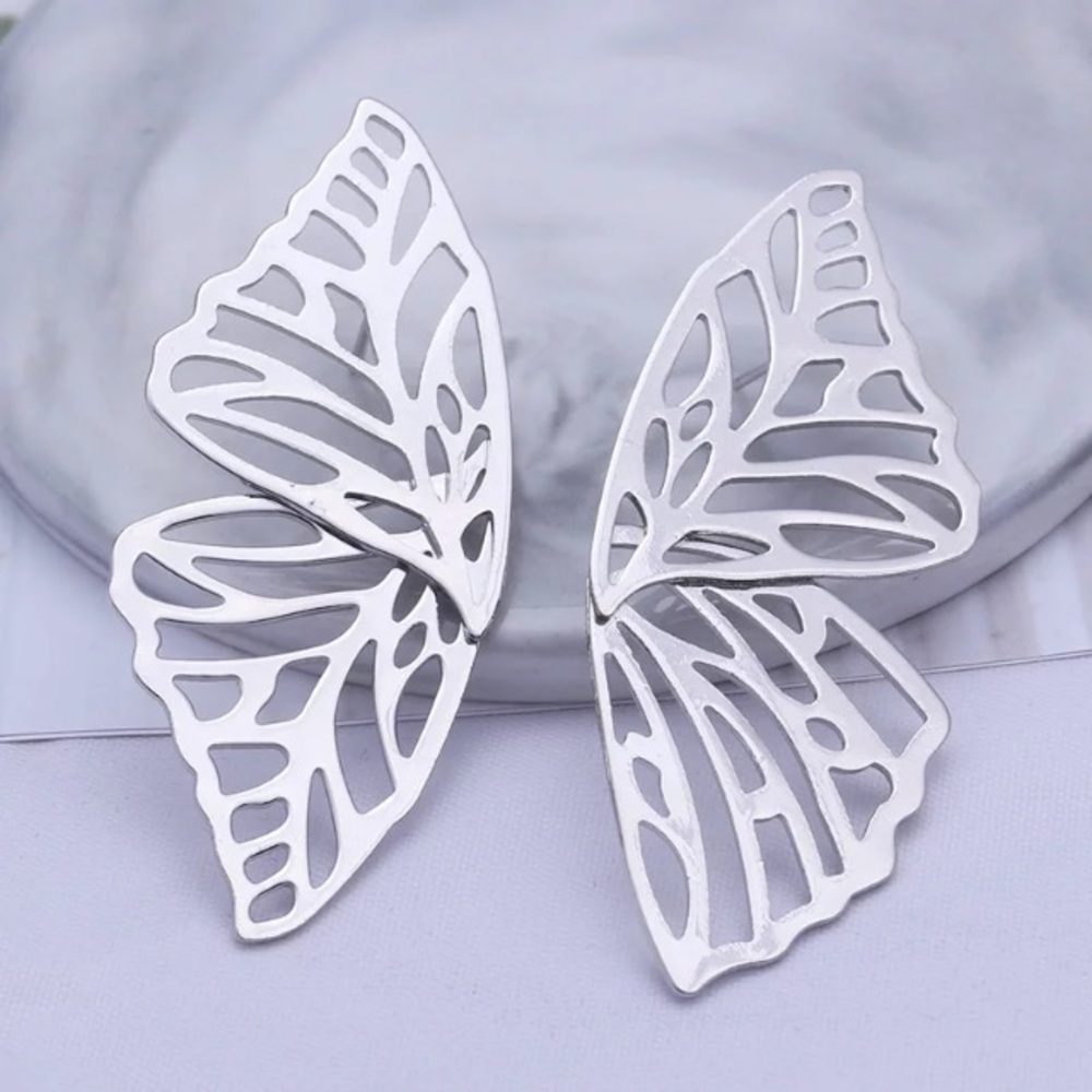 Boho Silver butterfly wing earrings - Picture 2 of 8